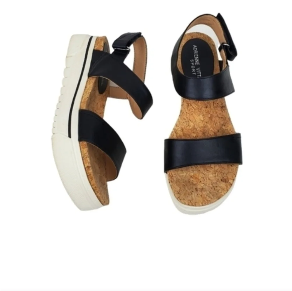 Adrienne vittadini Av-Doug black wedge sandals size 7.5M